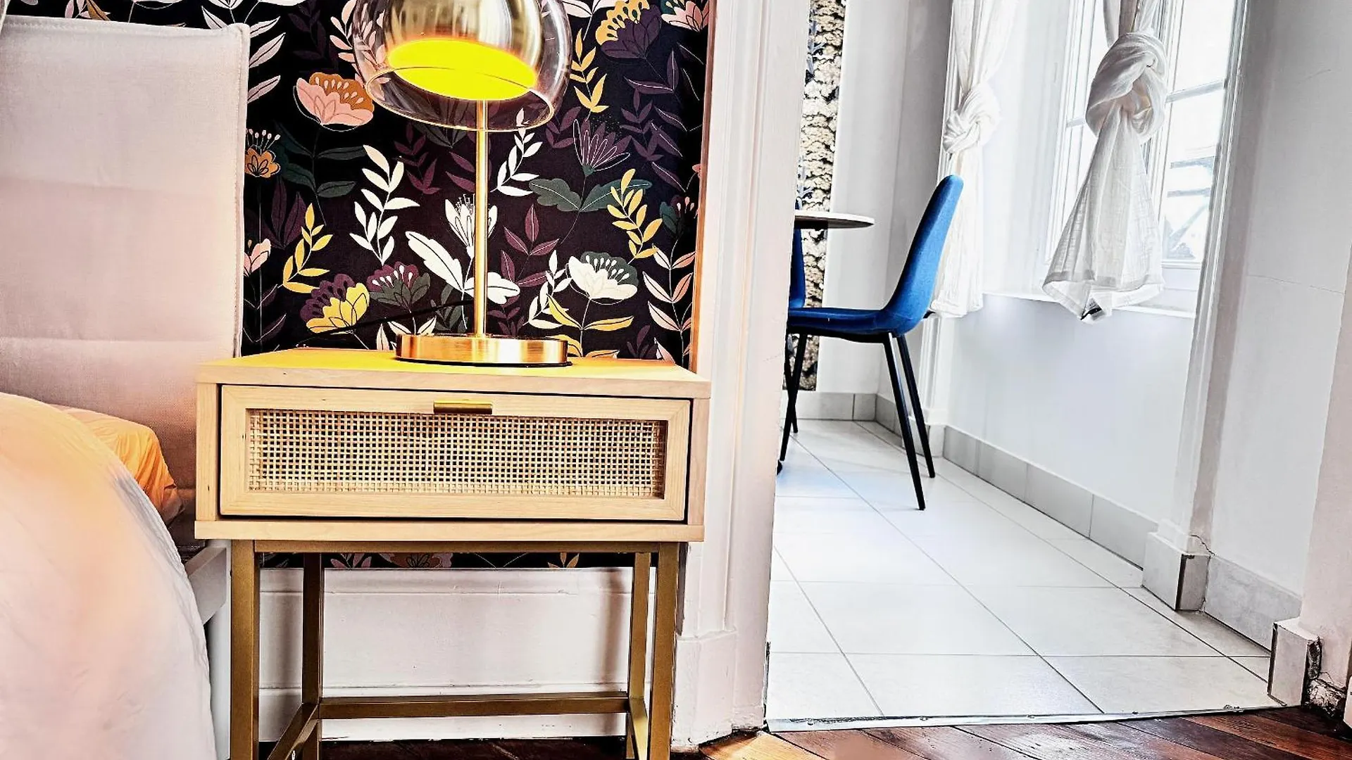 Suite Flamenco Oullins Apartment